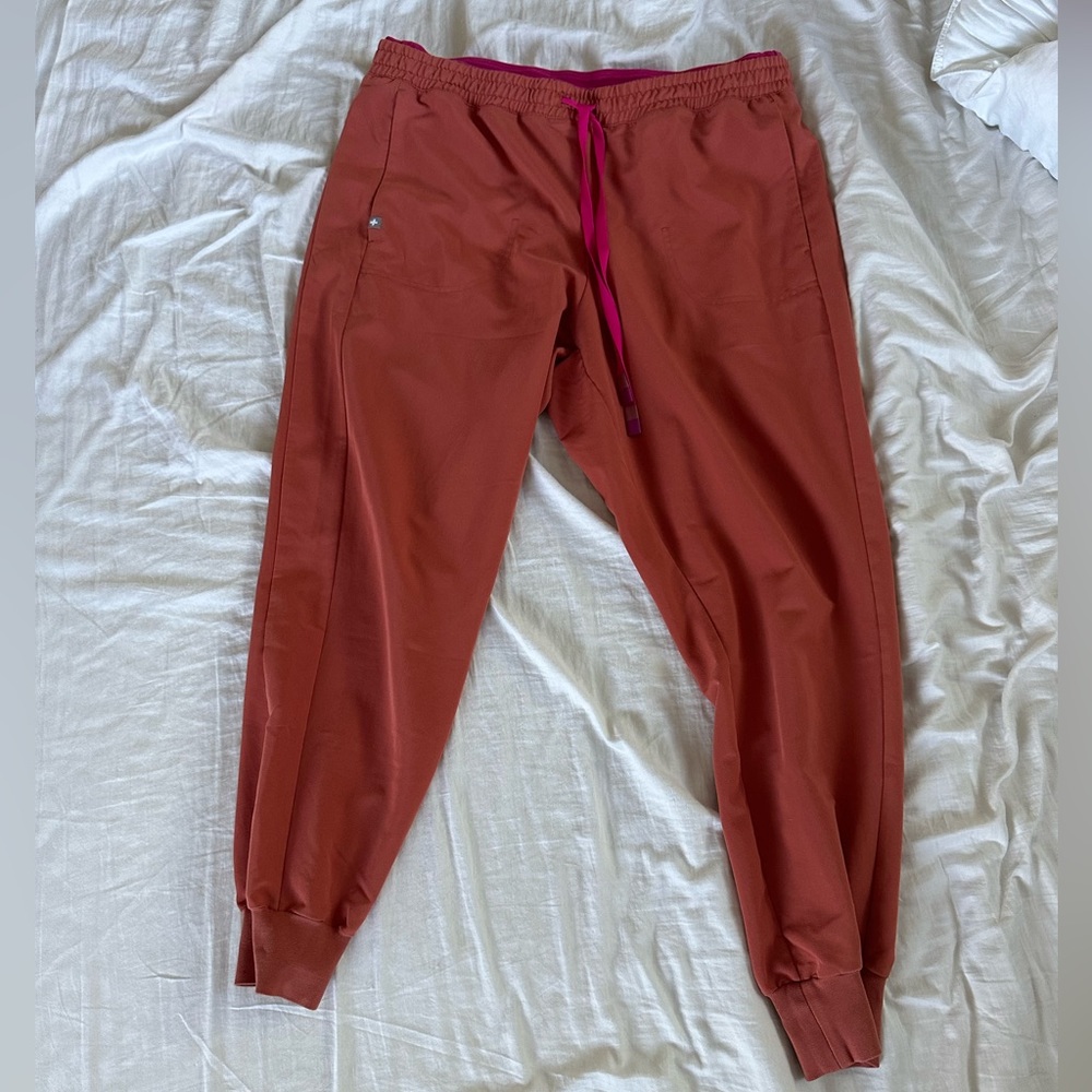 FIGS Terracotta Mari - Skinny Jogger Scrub Pants - XL